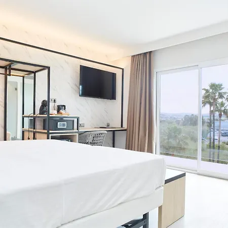 Hotel Invisa Es Pla - Adults Only
